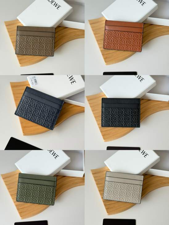 Picture of Loewe Handbags _SKUfw239916737fw